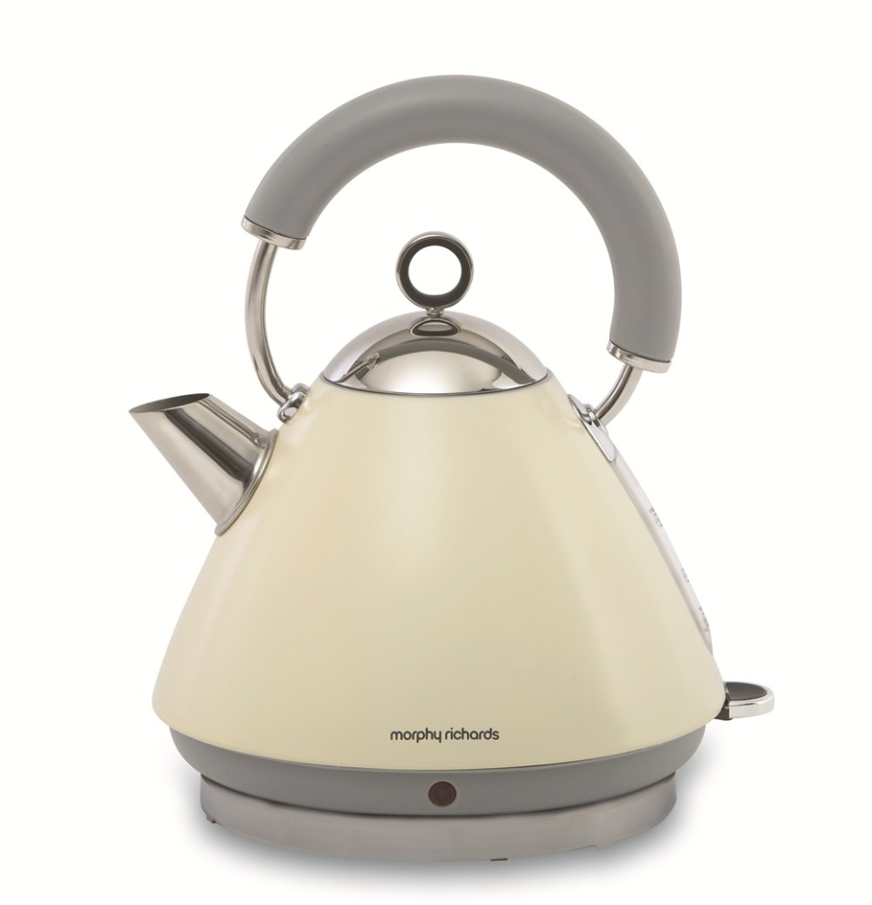 Warrior - Kettle Cordless 1.5Ltr. ACCENTS Traditional White & Chrome ...